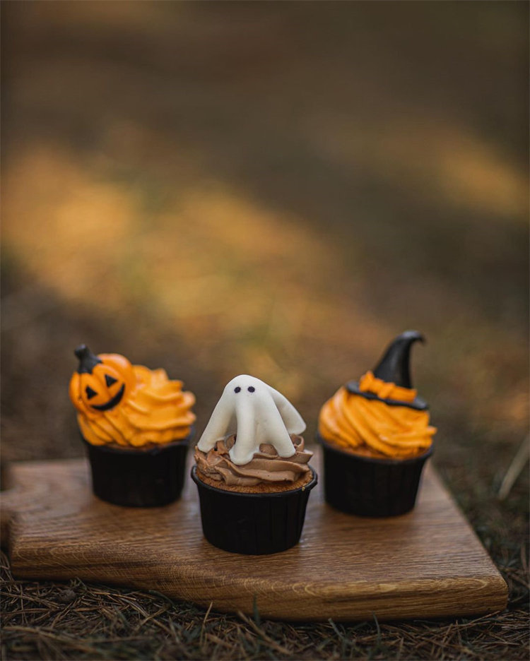 Cute and delicious Halloween food ideas. Click here for more such delicious easy halloween food, halloween food ideas for kids, halloween treats, fun halloween food ideas, #halloweenfood #halloweenfoodideas