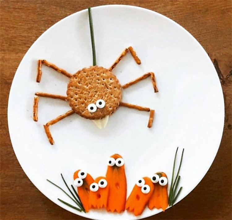 Cute and delicious Halloween food ideas. Click here for more such delicious easy halloween food, halloween food ideas for kids, halloween treats, fun halloween food ideas, #halloweenfood #halloweenfoodideas