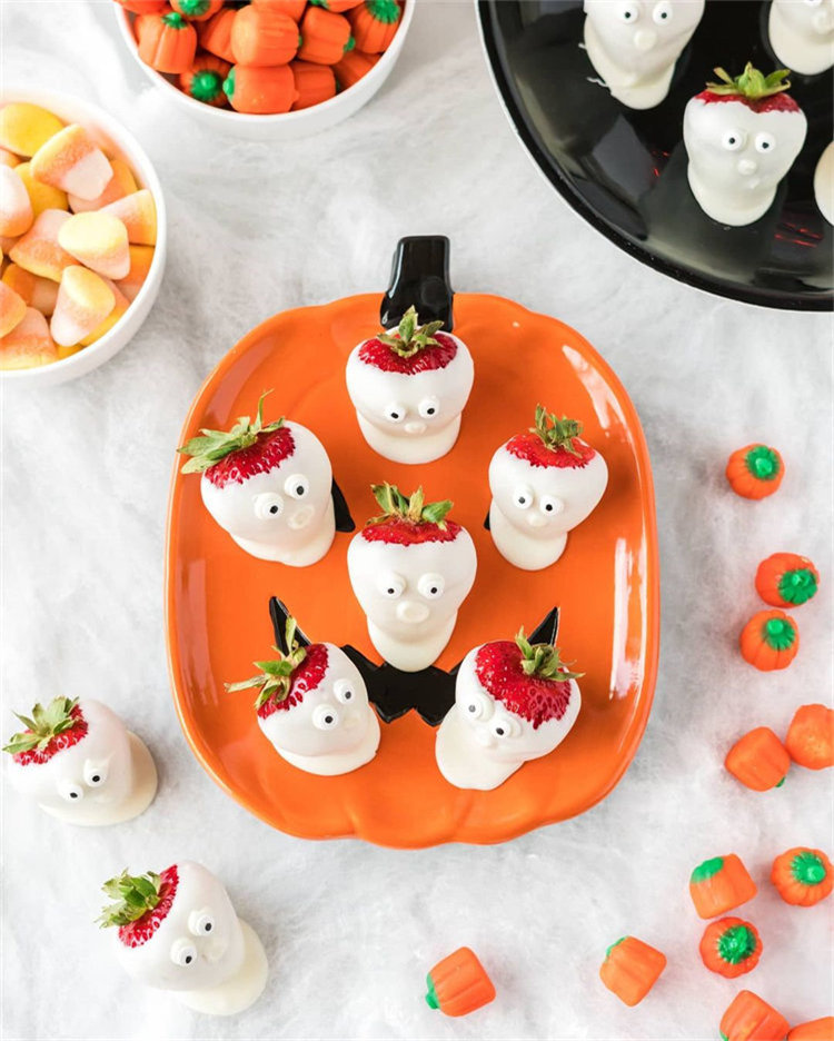 Cute and delicious Halloween food ideas. Click here for more such delicious easy halloween food, halloween food ideas for kids, halloween treats, fun halloween food ideas, #halloweenfood #halloweenfoodideas