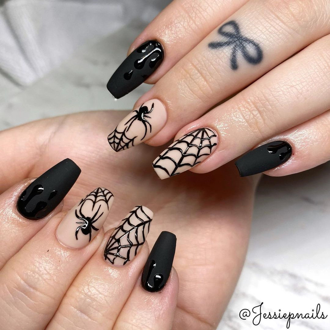 Halloween nail design easy, Halloween nail ideas, simple Halloween nails, Looking for halloween nail art. If so, there’s plenty of Halloween nail designs acrylic and Halloween nails easy to choose from! #halloweennails #halloweennailart #halloweennaildesigns