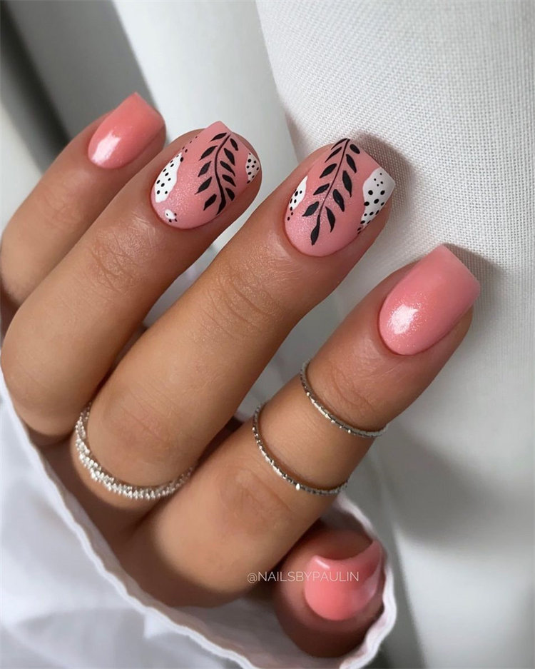 Gorgeous Fall Nail Art you'll Fall in Love With; Autumn Nail Design; Fall Nail Art; Leaf Nail Art; Nail Design; #autumnnails #fallnails #leafnailart #naildesign