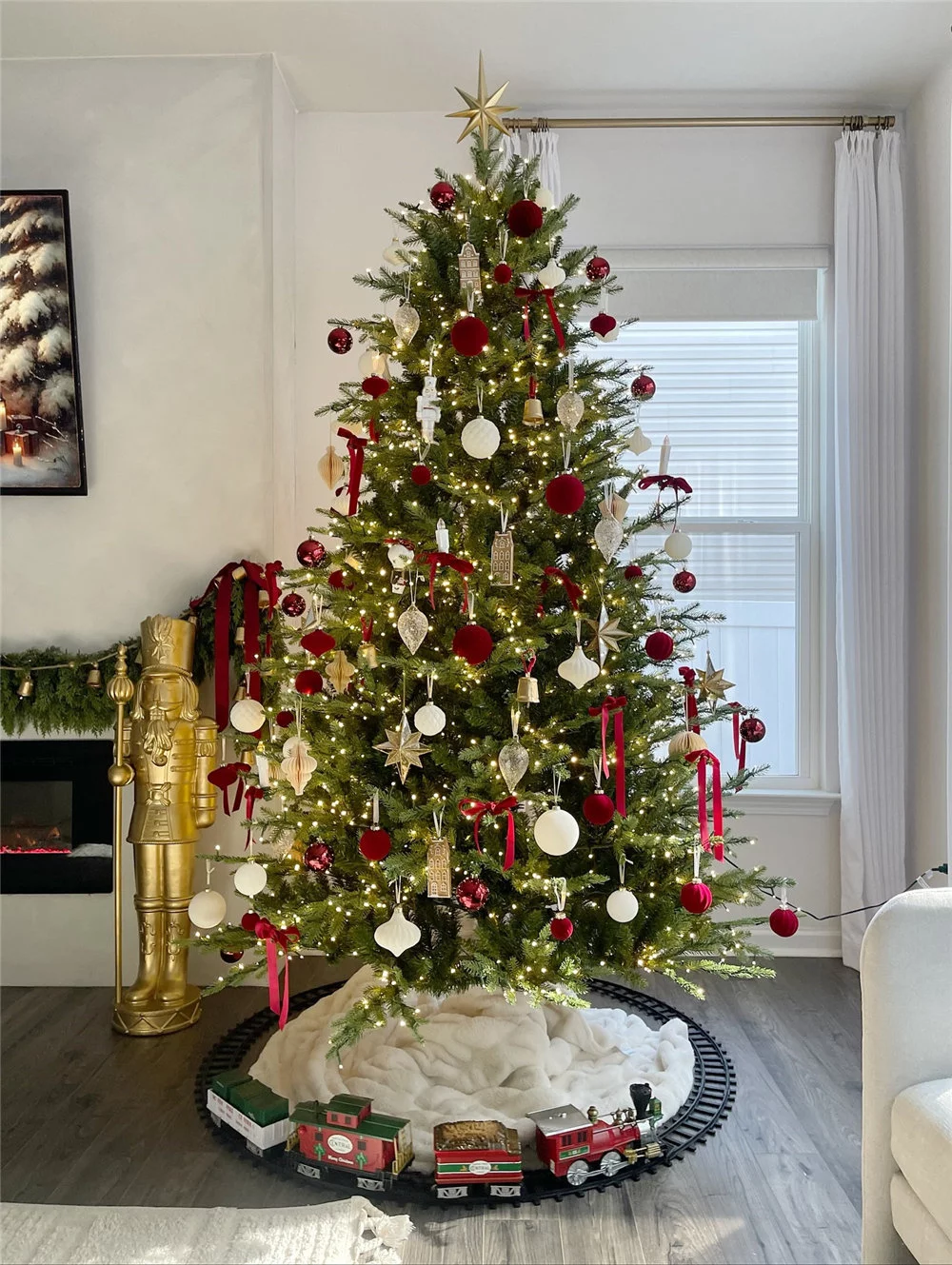 Save these unique Christmas tree ideas for your best holiday season yet! Tap to see all 20+ stunning holiday designs and start decorating today! #ChristmasTreeDecor #HolidayDecor #TreeIdeas #BohoChristmas #RusticChristmas #DIYChristmas #Christmas2025