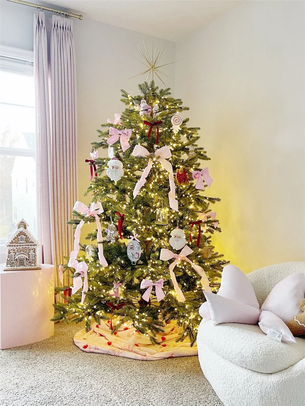 Save these unique Christmas tree ideas for your best holiday season yet! Tap to see all 20+ stunning holiday designs and start decorating today! #ChristmasTreeDecor #HolidayDecor #TreeIdeas #BohoChristmas #RusticChristmas #DIYChristmas #Christmas2025
