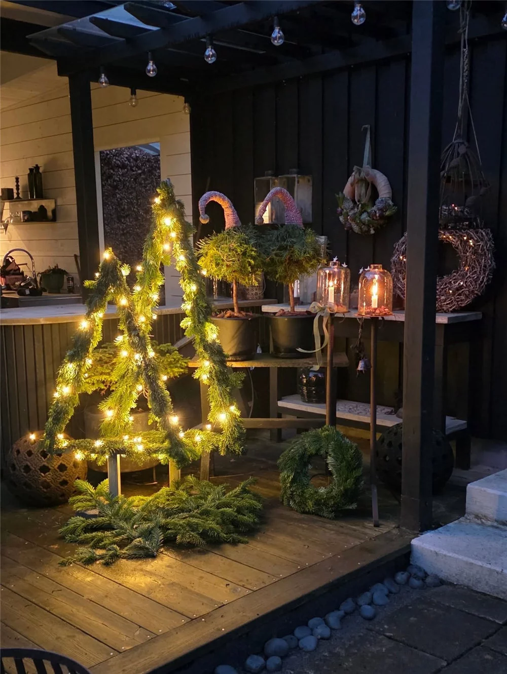Save these unique Christmas tree ideas for your best holiday season yet! Tap to see all 20+ stunning holiday designs and start decorating today! #ChristmasTreeDecor #HolidayDecor #TreeIdeas #BohoChristmas #RusticChristmas #DIYChristmas #Christmas2025