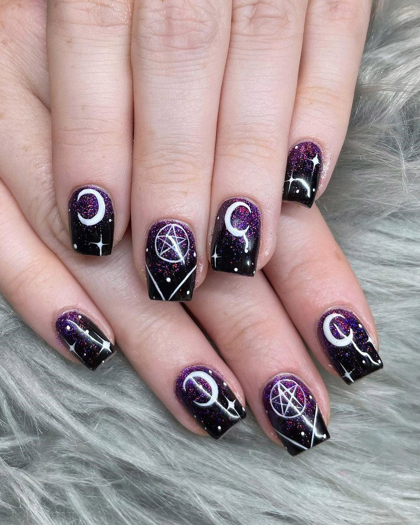 30 Cute Halloween Nail Designs You Need To See
