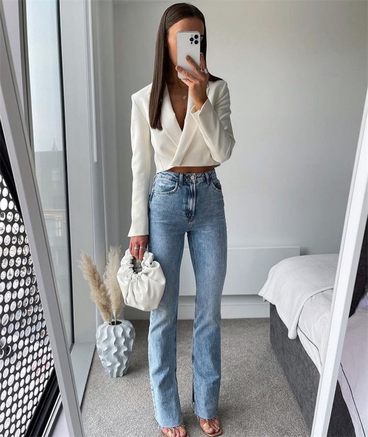 love casual jackets fall outfit ideas but don't know what to wear? Check out below for expert tips on what you should have for your college outfits.