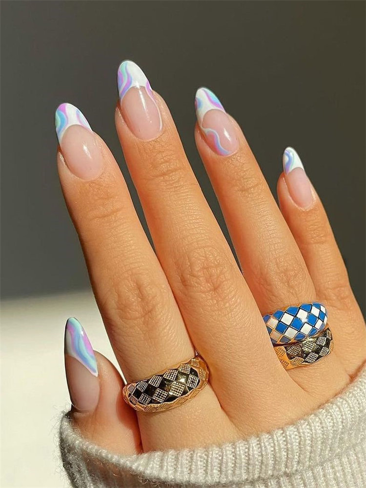 25 Trendy Almond Nail Designs for Winter 2021