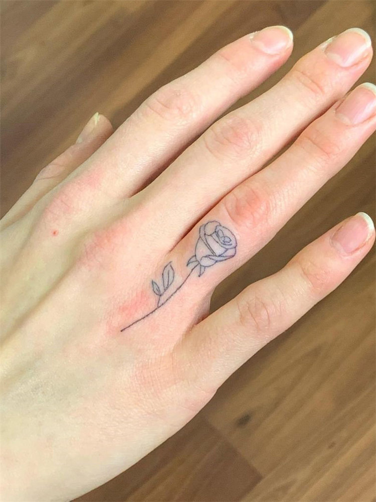 Here’s a list of all the coolest small tattoos we’ve seen thus far. You’re going to want to bookmark, right-click, or save these for your next tattoo.