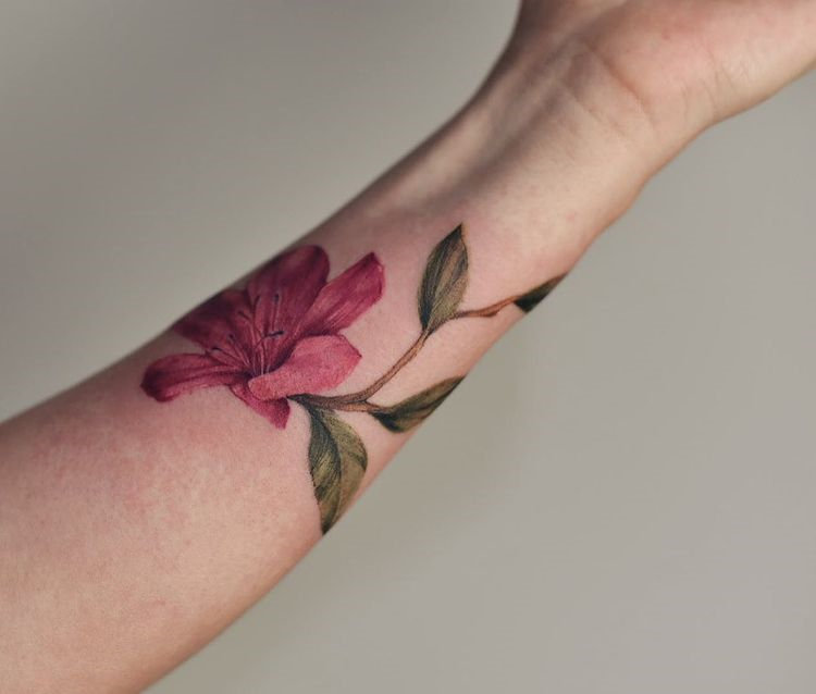 colorful tattoo ideas, tattoos for women, creative artistic tattoos for women, tattoo trends 2022, colorful tattoos inspiration #artistictattoos #tattooideas #tattoosforwoemn