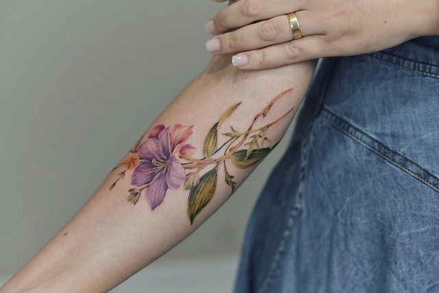 colorful tattoo ideas, tattoos for women, creative artistic tattoos for women, tattoo trends 2022, colorful tattoos inspiration #artistictattoos #tattooideas #tattoosforwoemn