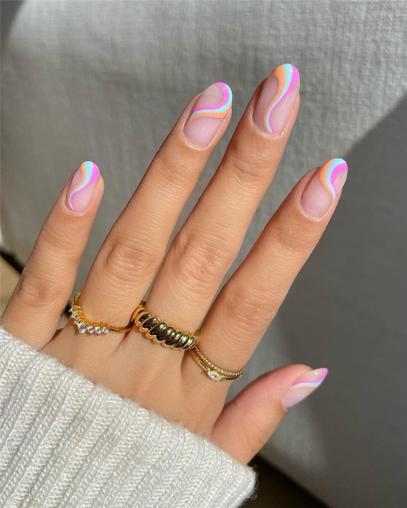 20 Swirl Nails Ideas To Inspire Your Next Spring Manicure