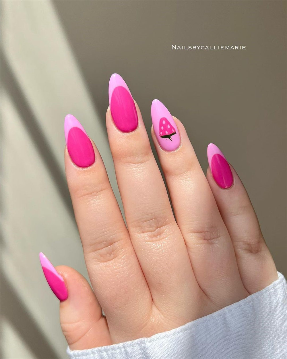 Catching the tail-end of summer and enjoy these summer nail art. summer nails 2022 trends #summernails2022 #summernails #nailart #naildesigns #manicure