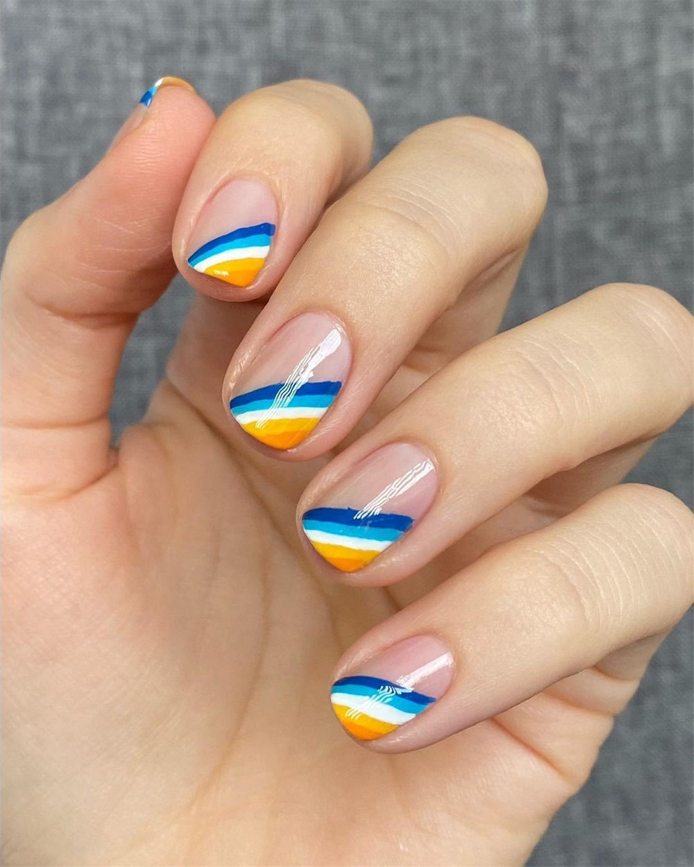 Catching the tail-end of summer and enjoy these summer nail art. summer nails 2022 trends #summernails2022 #summernails #nailart #naildesigns #manicure