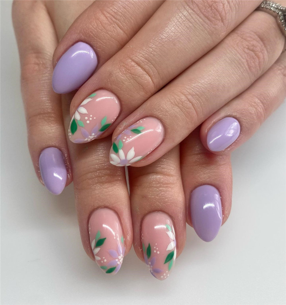 Catching the tail-end of summer and enjoy these summer nail art. summer nails 2022 trends #summernails2022 #summernails #nailart #naildesigns #manicure