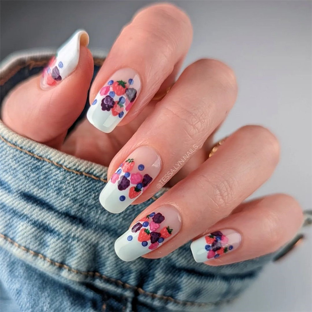 Catching the tail-end of summer and enjoy these summer nail art. summer nails 2022 trends #summernails2022 #summernails #nailart #naildesigns #manicure