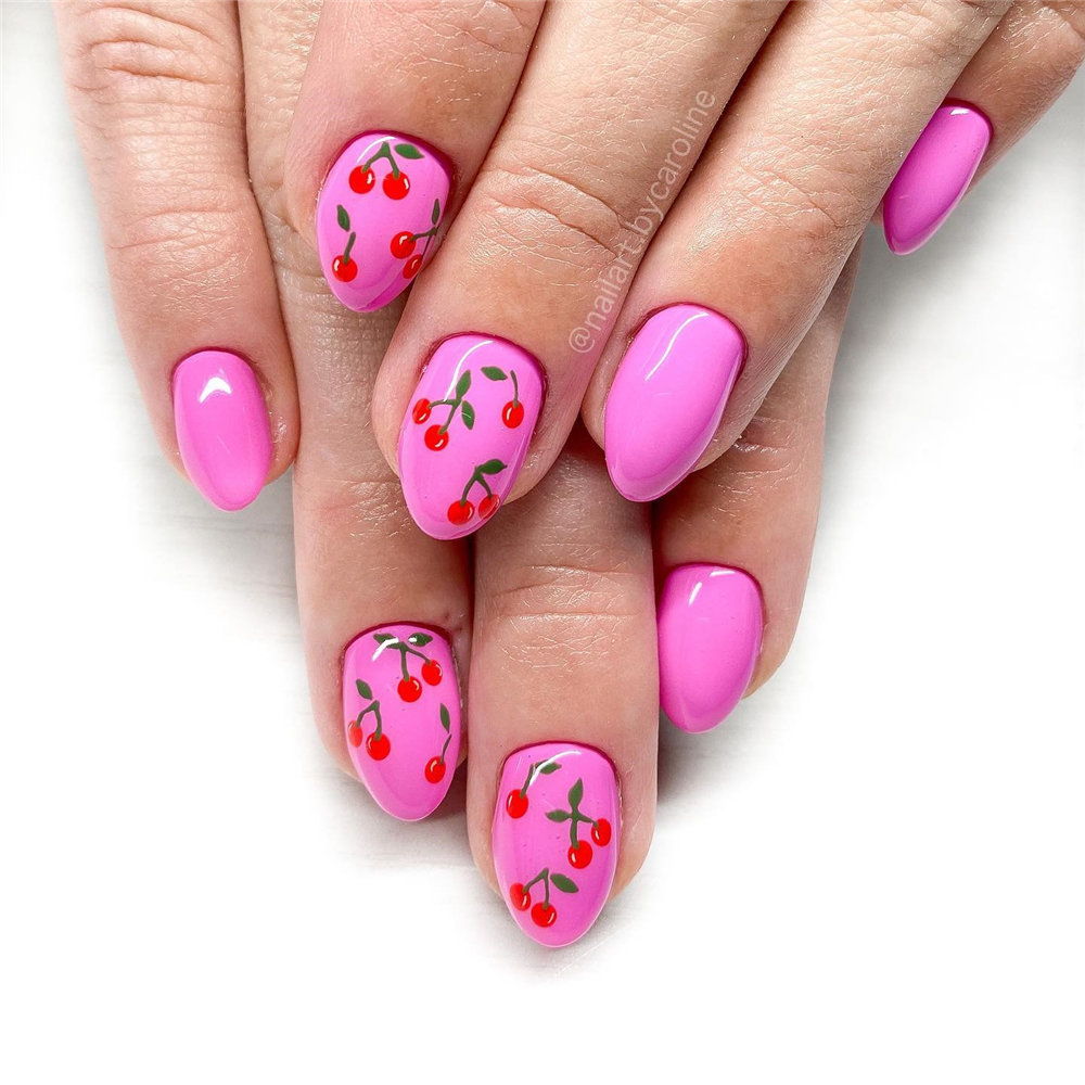 Catching the tail-end of summer and enjoy these summer nail art. summer nails 2022 trends #summernails2022 #summernails #nailart #naildesigns #manicure