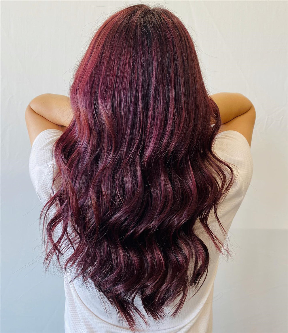 Burgundy Hair Color Trends 2022 for the Fall, burgundy hair color ideas, maroon haircuts for women