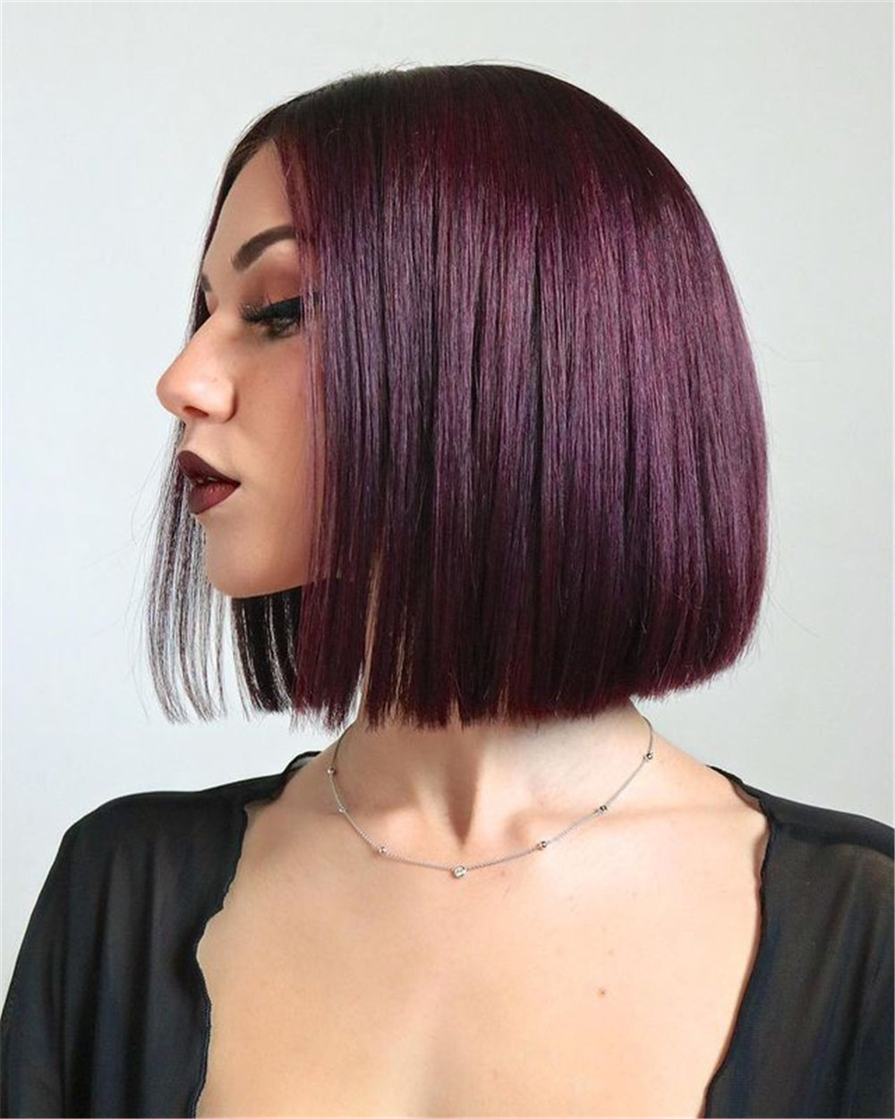 Burgundy Hair Color Trends 2022 for the Fall, burgundy hair color ideas, maroon haircuts for women