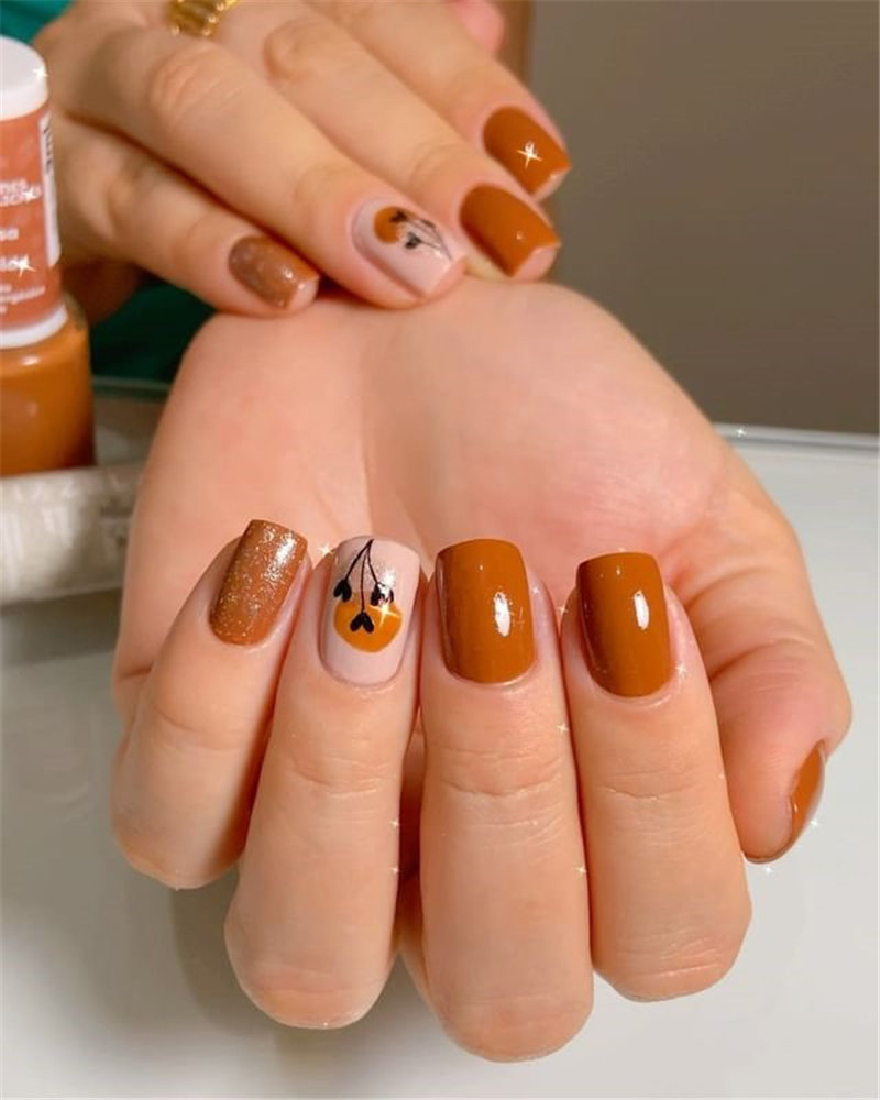 Gorgeous Fall Inspired Nail Art Ideas for 2022; fall nail art, matte nails, leaf nails, autumn nail designs, manicure