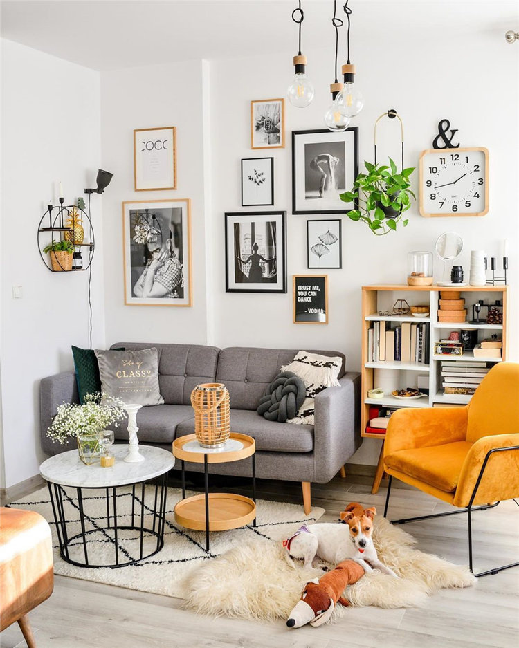 Cozy small living room decor ideas, include modern, rustic, and traditional and more. If you want to decor living, you can browse our website from time to time. #livingroomdecor #livingroomideas #livingroomdesigns