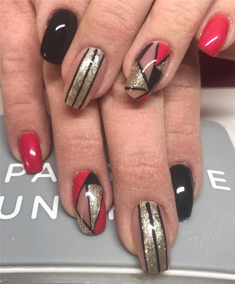 Geometric Nail Art Ideas; Geometric Manicures; geometric nails; nails designs; nails art; geometric aesthetic; nails polish;