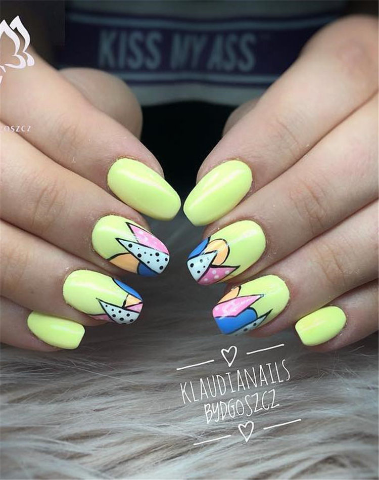 Geometric Nail Art Ideas; Geometric Manicures; geometric nails; nails designs; nails art; geometric aesthetic; nails polish;