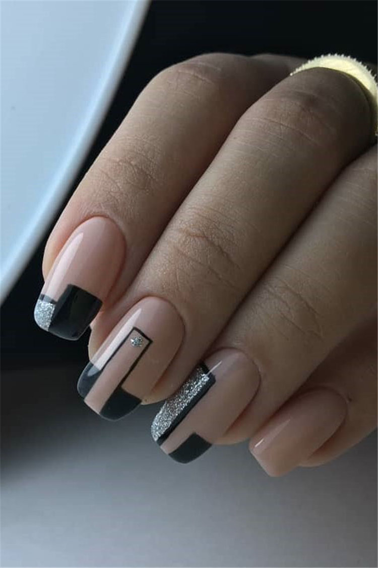 Geometric Nail Art Ideas; Geometric Manicures; geometric nails; nails designs; nails art; geometric aesthetic; nails polish;