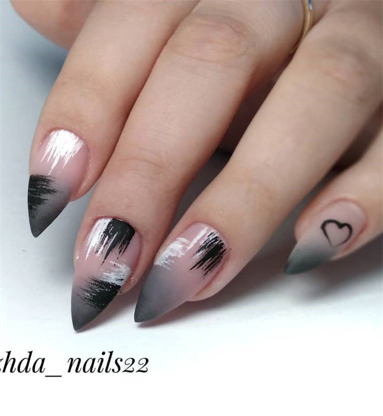 Geometric Nail Art Ideas; Geometric Manicures; geometric nails; nails designs; nails art; geometric aesthetic; nails polish;