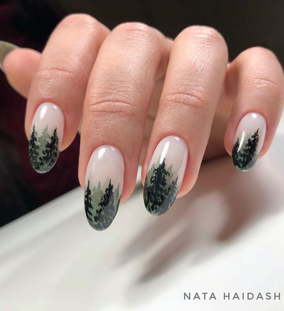 To show how gorgeous long nails can be, we have found 40 ideas that are super trendy right now. You will find glitter nails, acrylic nail, coffin and almond nails designs and more.