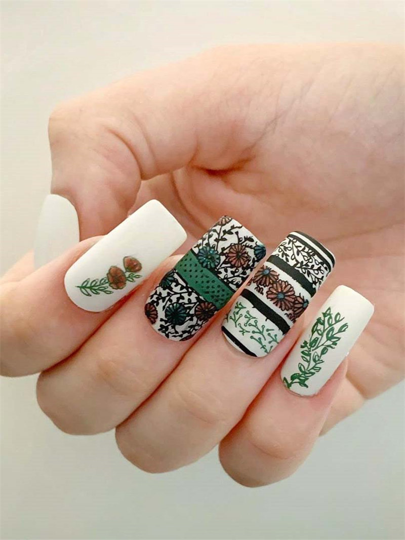 35 Spring Nail Design Trends and Colors. We have gathered the best spring nails ideas including beautiful flower,  greens, pinks, yellow and so on. You can try with the spring nails designs. #NailArt #springnails