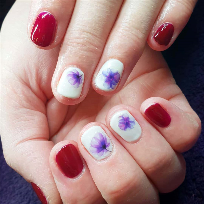 35 Spring Nail Design Trends and Colors. We have gathered the best spring nails ideas including beautiful flower,  greens, pinks, yellow and so on. You can try with the spring nails designs. #NailArt #springnails