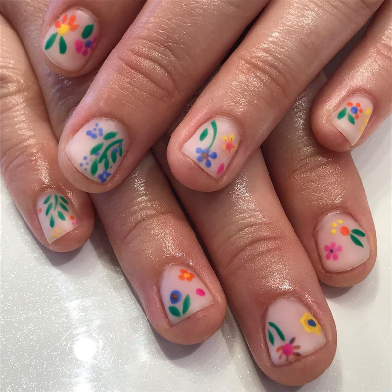 35 Spring Nail Design Trends and Colors. We have gathered the best spring nails ideas including beautiful flower,  greens, pinks, yellow and so on. You can try with the spring nails designs. #NailArt #springnails