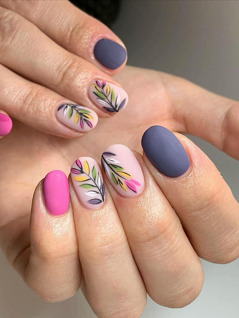 40 Flowers Nails Design Trends For Spring 2020 - Flymeso Blog