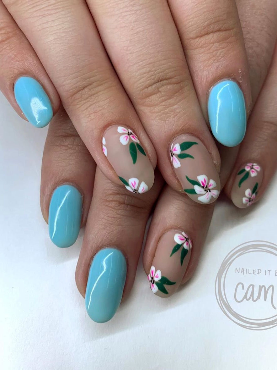 Spring nails 2021, today, we have found 40 flowers nails design for spring. You will finding a nail art that you love and that suits spring. #springnails #flowersnails #nails