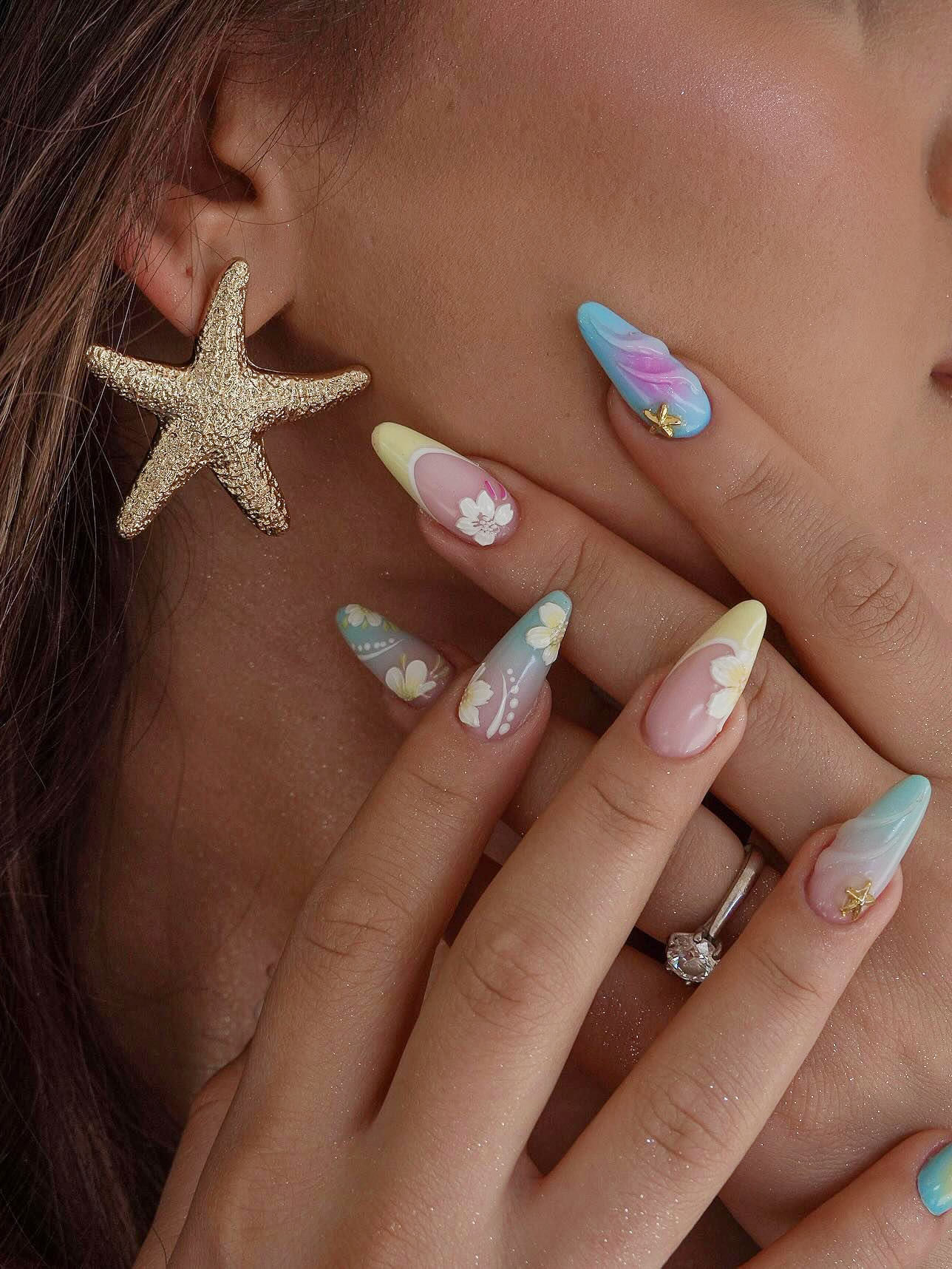 30+ Bright Summer Nail Trends 2025